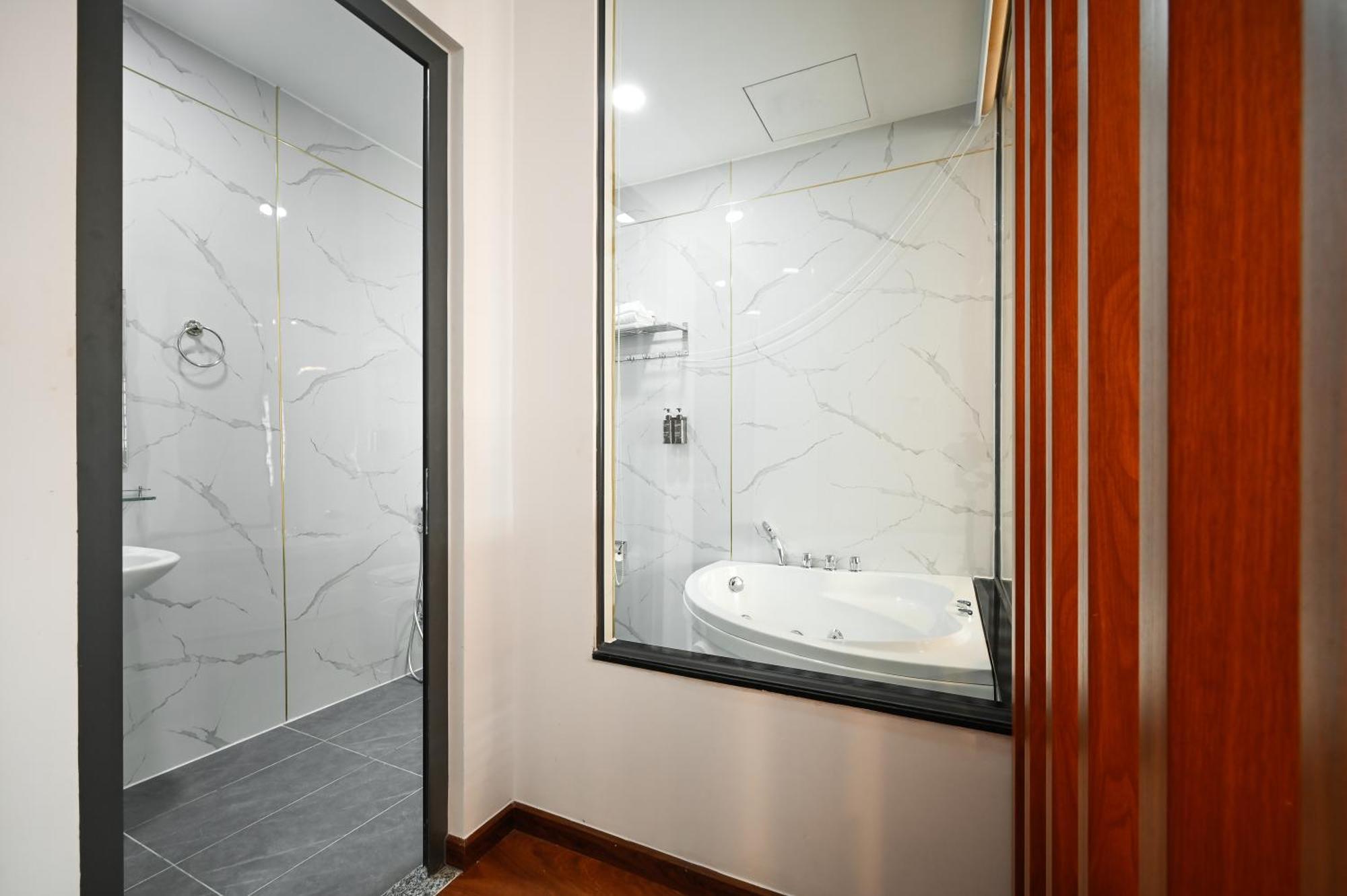 Yoko Airport Saigon Hotel Хошимин Екстериор снимка