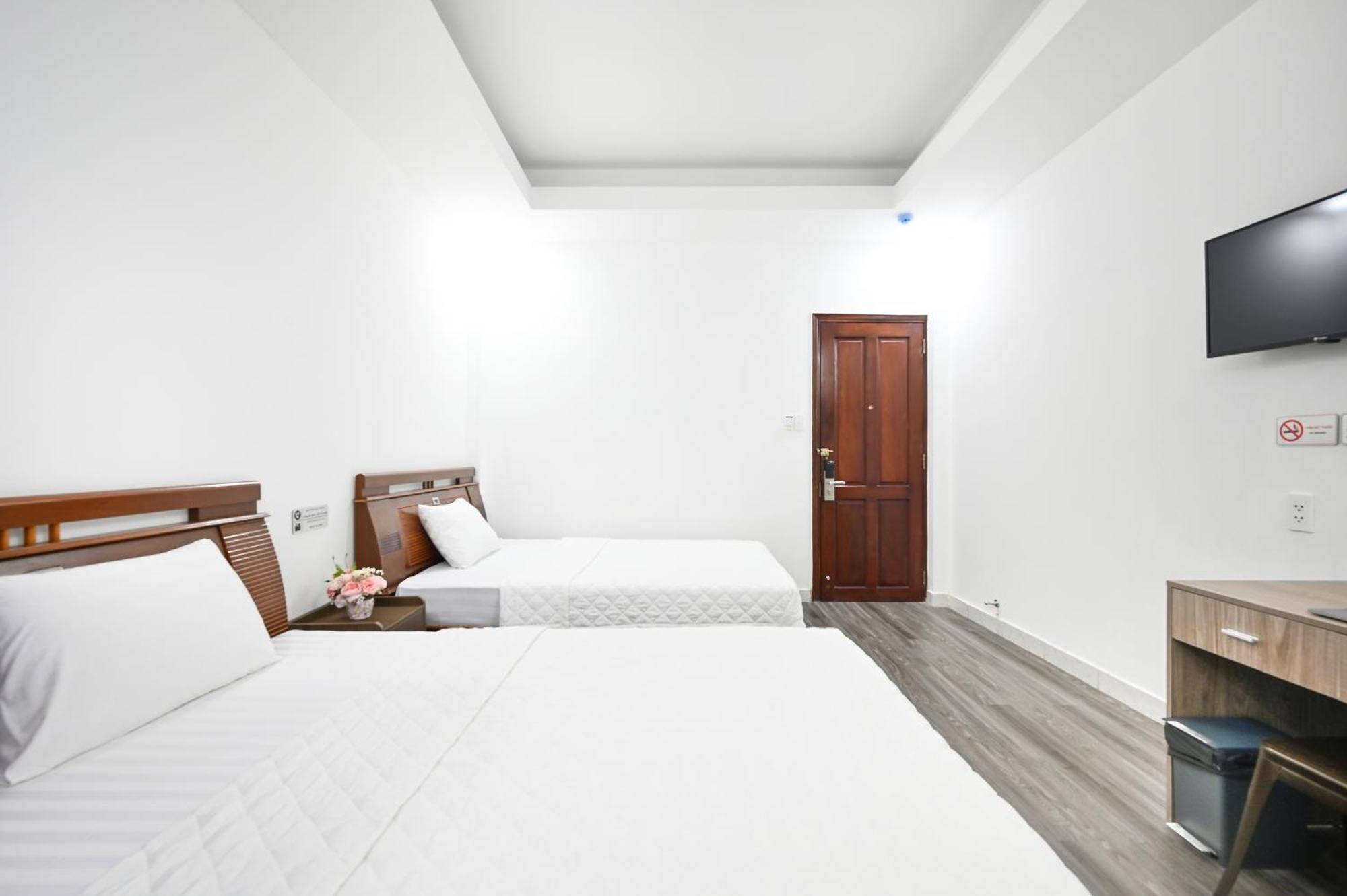 Yoko Airport Saigon Hotel Хошимин Екстериор снимка